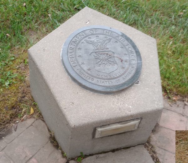 FORT WAYNE VIETNAM VETERANS WAR MEMORIAL MEDALLION A