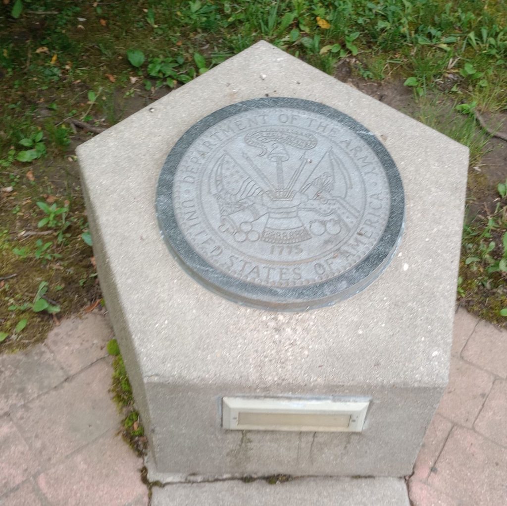 FORT WAYNE VIETNAM VETERANS WAR MEMORIAL MEDALLION C