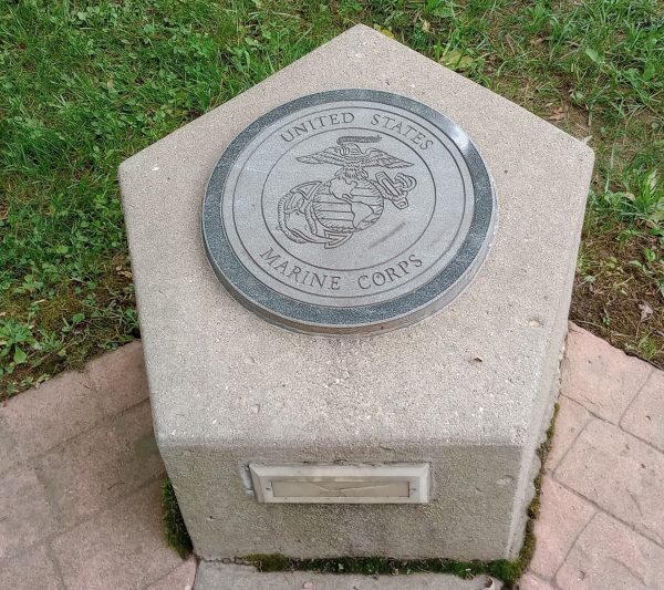 FORT WAYNE VIETNAM VETERANS WAR MEMORIAL MEDALLION E