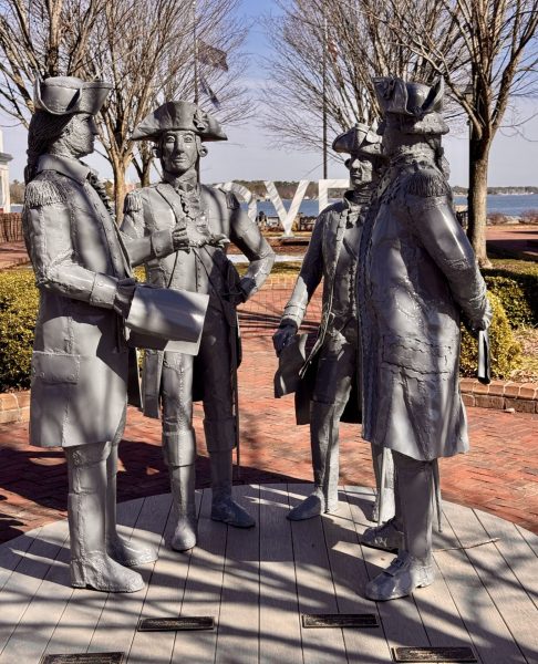 FOUR HEROES OF YORKTOWN REVOLUTIONARY WAR MEMORIAL