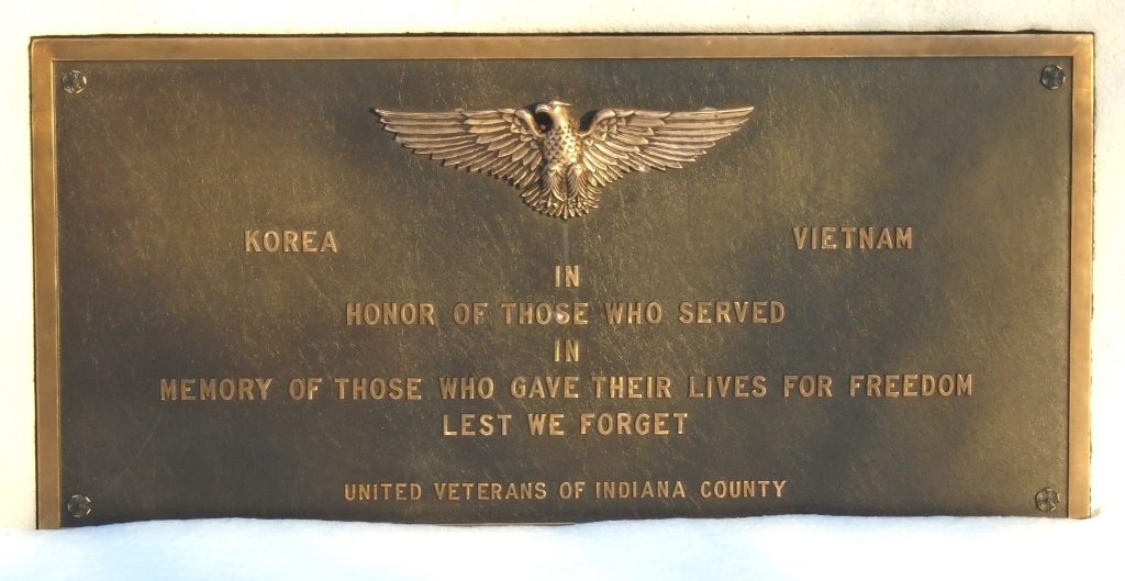 INDIANA MEMORIAL TO HER WORLD WAR VETERANS STATUE PLAQUE C