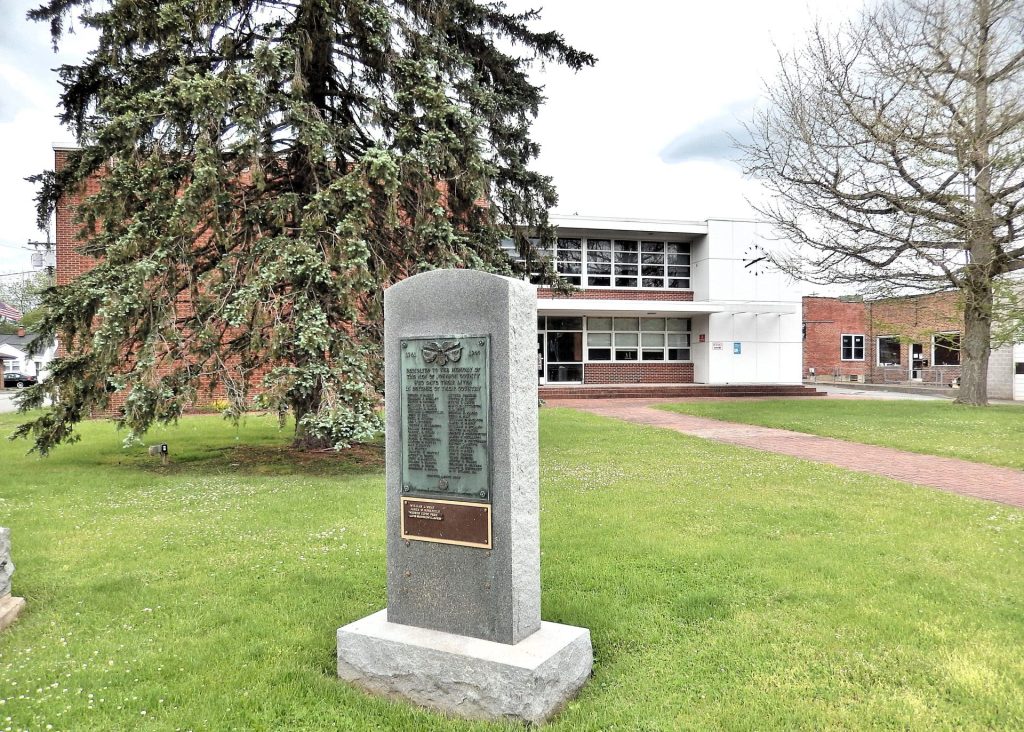 JOHNSON COUNTY SUPREME SACRIFICE WAR MEMORIAL
