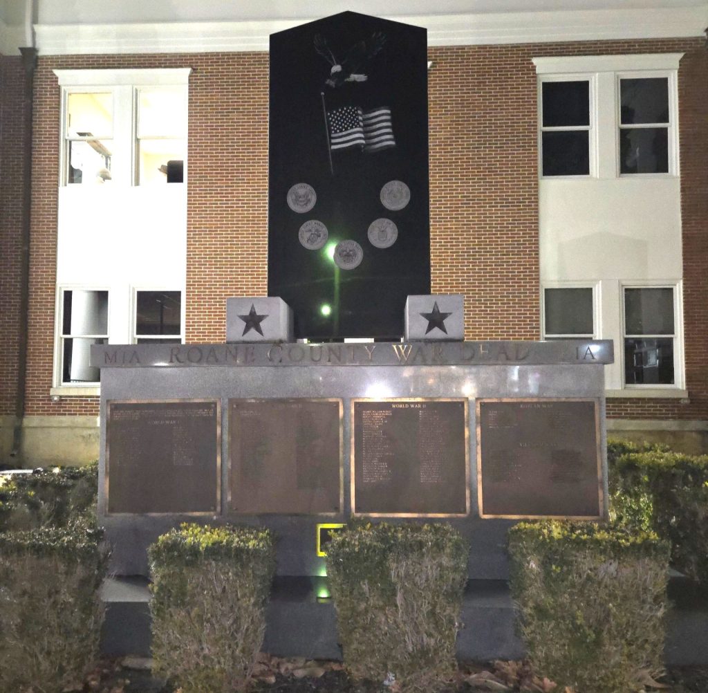 ROANE COUNTY WAR DEAD MEMORIAL