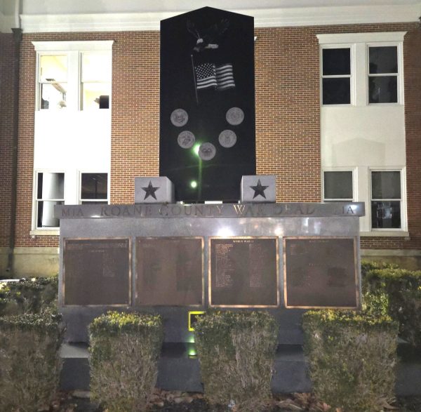 ROANE COUNTY WAR DEAD MEMORIAL