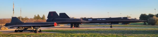 SR-71A BLACKBIRD WAR MEMORIAL AIRCRAFT