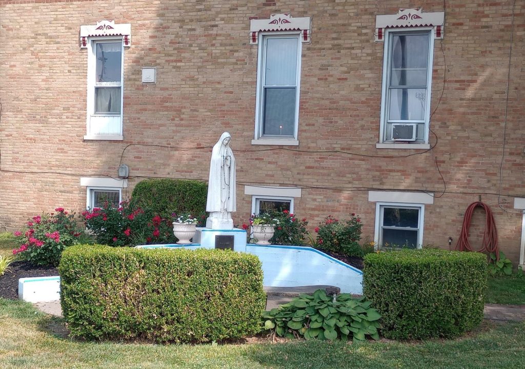 SAINT LAWRENCE CHRUCH VETERANS MEMORIAL