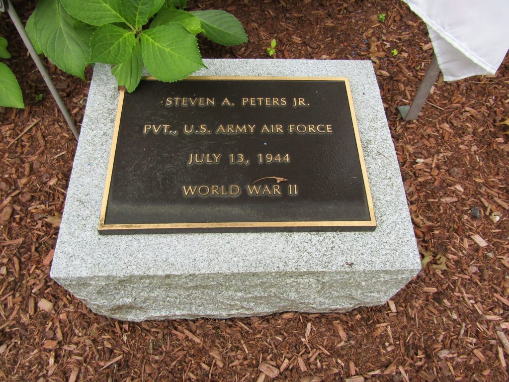 STEVEN A. PETERS JR. WAR MEMORIAL PLAQUE