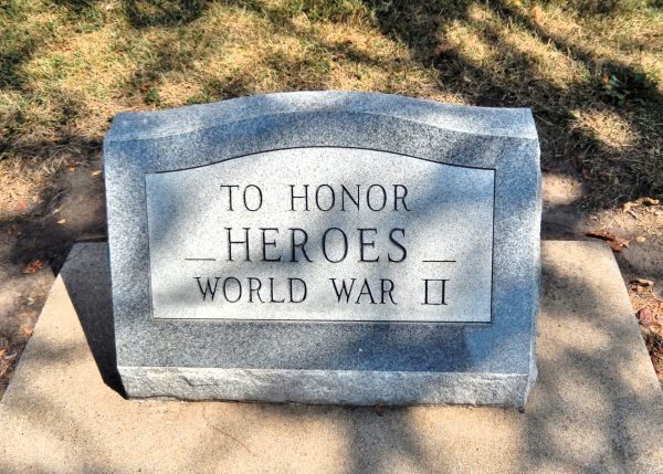 TO HONOR HEROES WORLD WAR II MEMORIAL