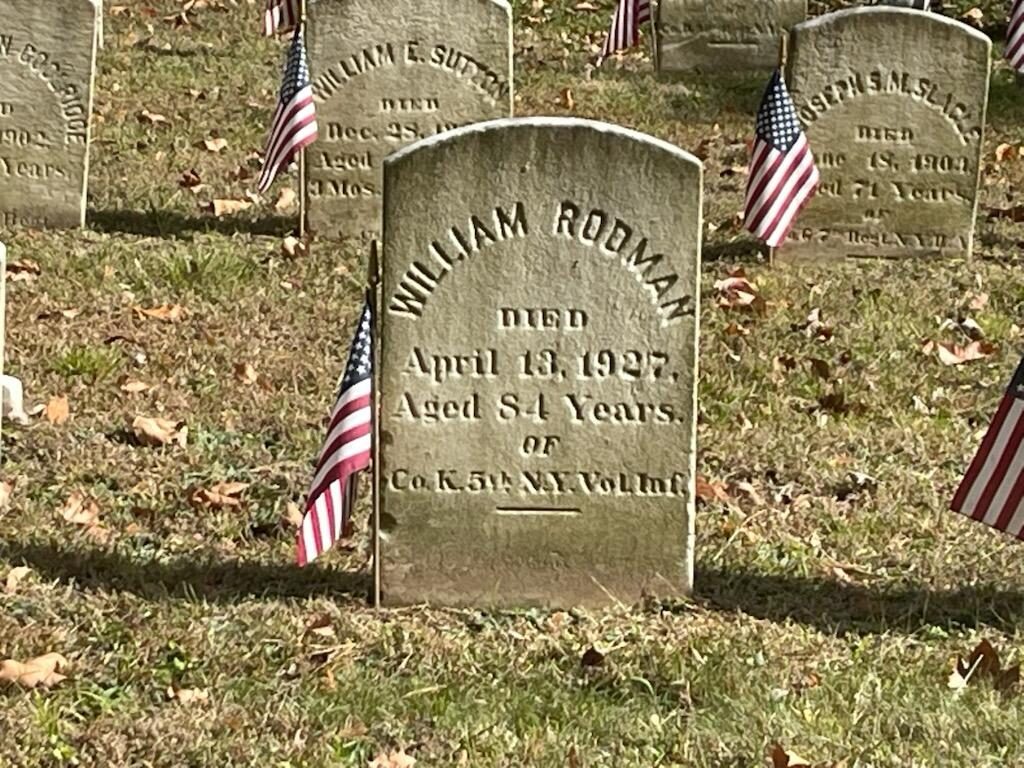 WILLIAM RODMAN WAR MEMORIAL CEMETERY STONE