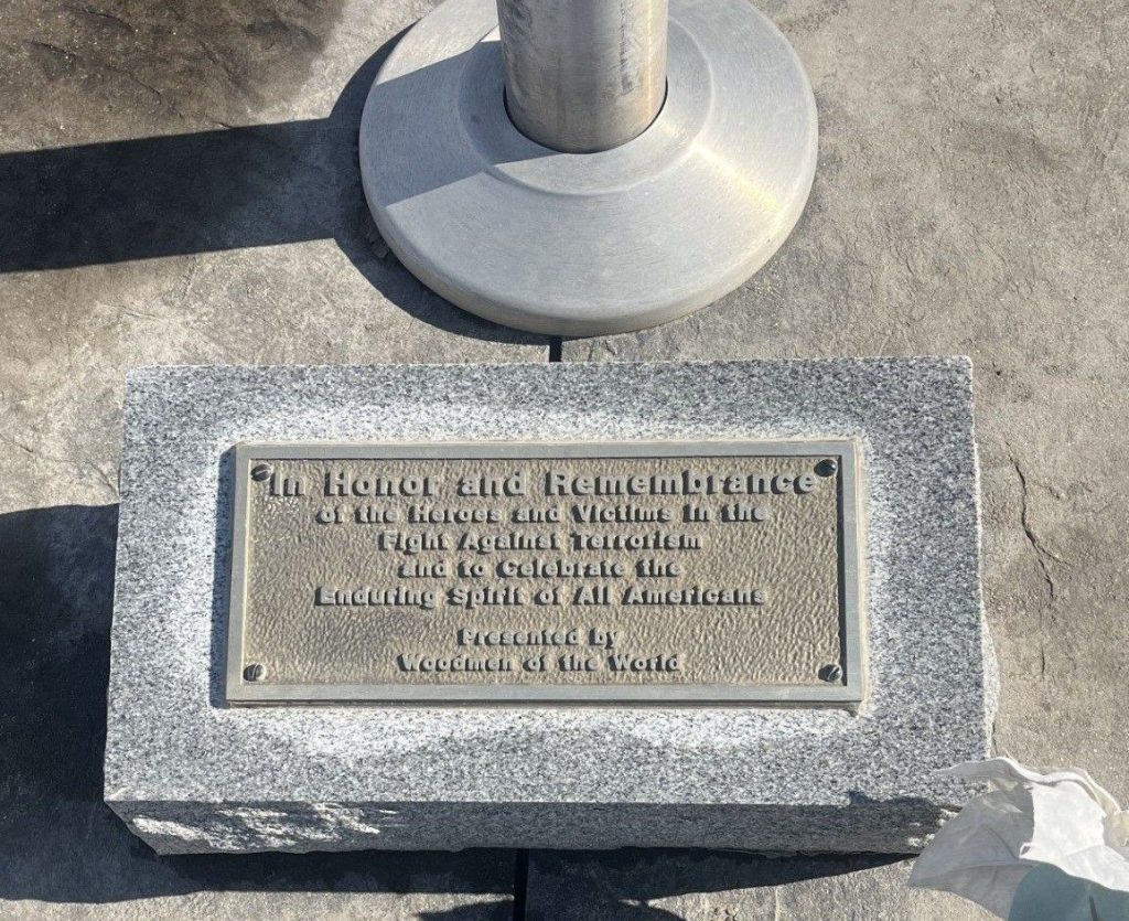 WOODMEN OF THE WORLD FIGHT AGAINST TERRORISM MEMORIAL FLAGPOLE PLAQUE