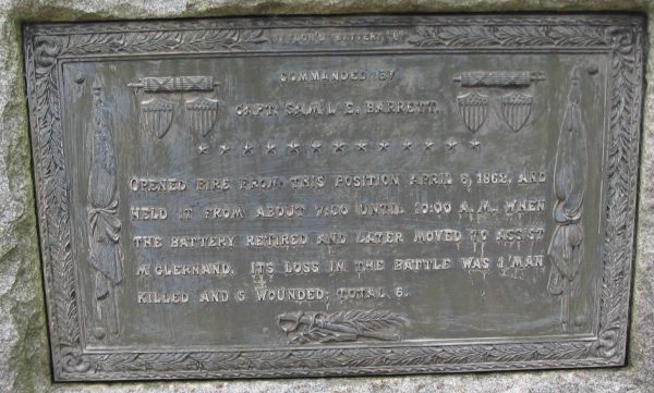 BATTERY B, 1ST ILLINOIS LIGHT ARTILLERY MEMORIAL PLAQUE