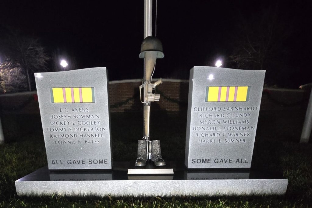 HILLSVILLE VIETNAM VETERANS MEMORIAL