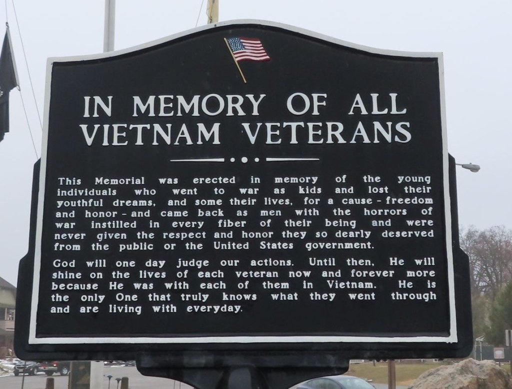 IN MEMORY OF ALL VIETNAM VETERANS MEMORIAL MARKER