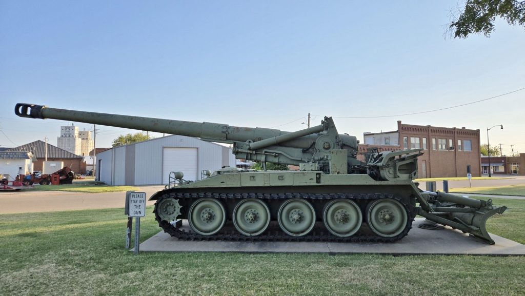 M-110/8″ HOWITZER SELF-PROPELLED MEMORIAL