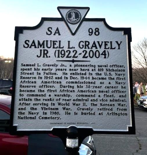 SAMUEL L. GRAVELY JR. WAR MEMORIAL MARKER