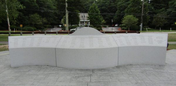TOWN OF MASHPEE WAR VETERANS MEMORIAL BACK