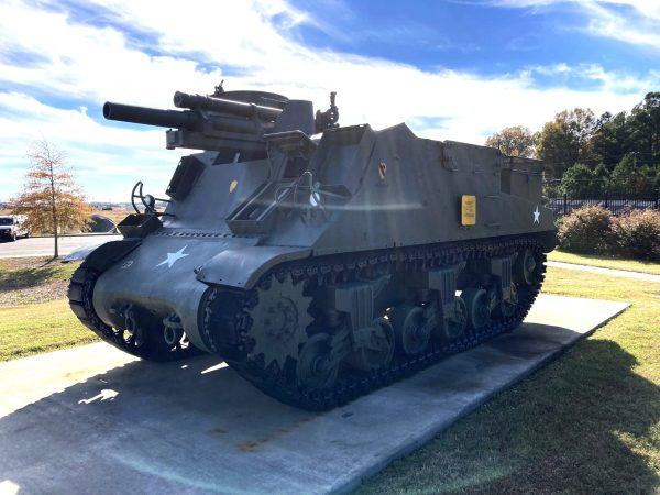 105MM HOWITZER MOTOR CARRIAGE M7B2 WAR MEMORIAL