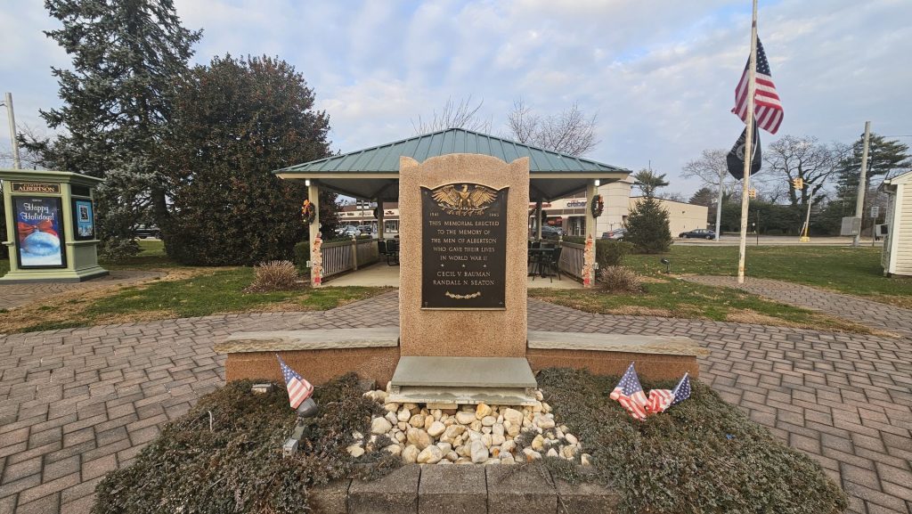 ALBERTSON WORLD WAR II VETERANS MEMORIAL