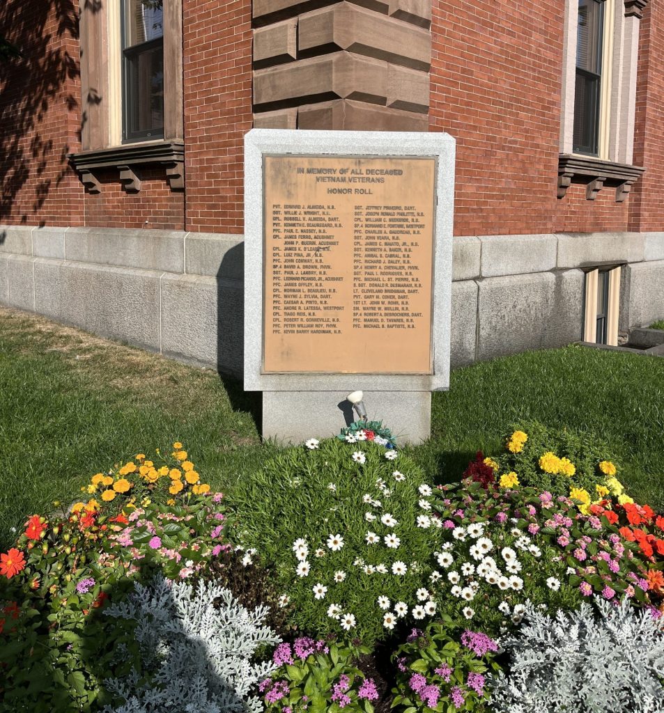 ALL DECEASED VIETNAM VETERANS HONOR ROLL MEMORIAL