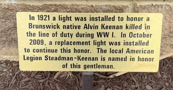 ALVIN KEENAN MEMORIAL LIGHT PLAQUE