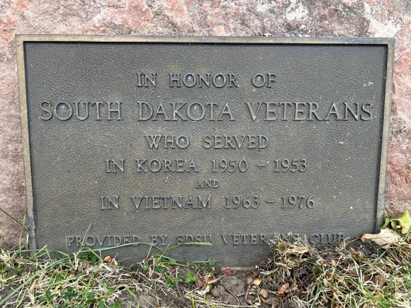 BROOKINGS MEDAL OF HONOR PARK PLAQUE E