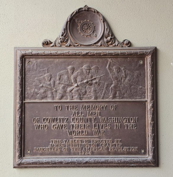 COWLITZ COUNTY, WASHINGTON WORLD WAR MEMORIAL PLAQUE