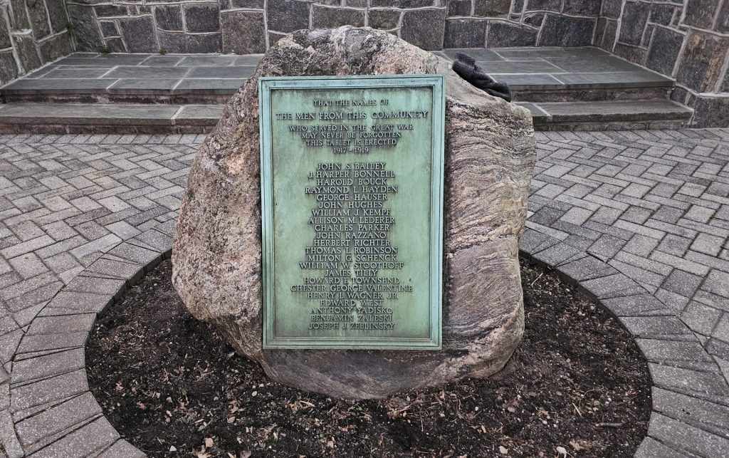 EAST WILLISTON GREAT WAR MEMORIAL