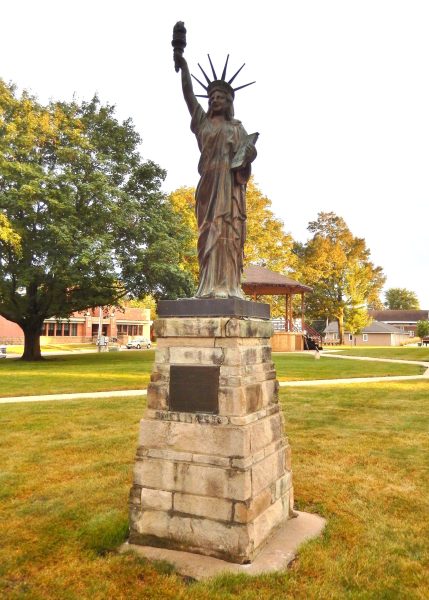 GRUNDY CENTER REPLICA OF THE STATUE OF LIBERTY MEMORIAL