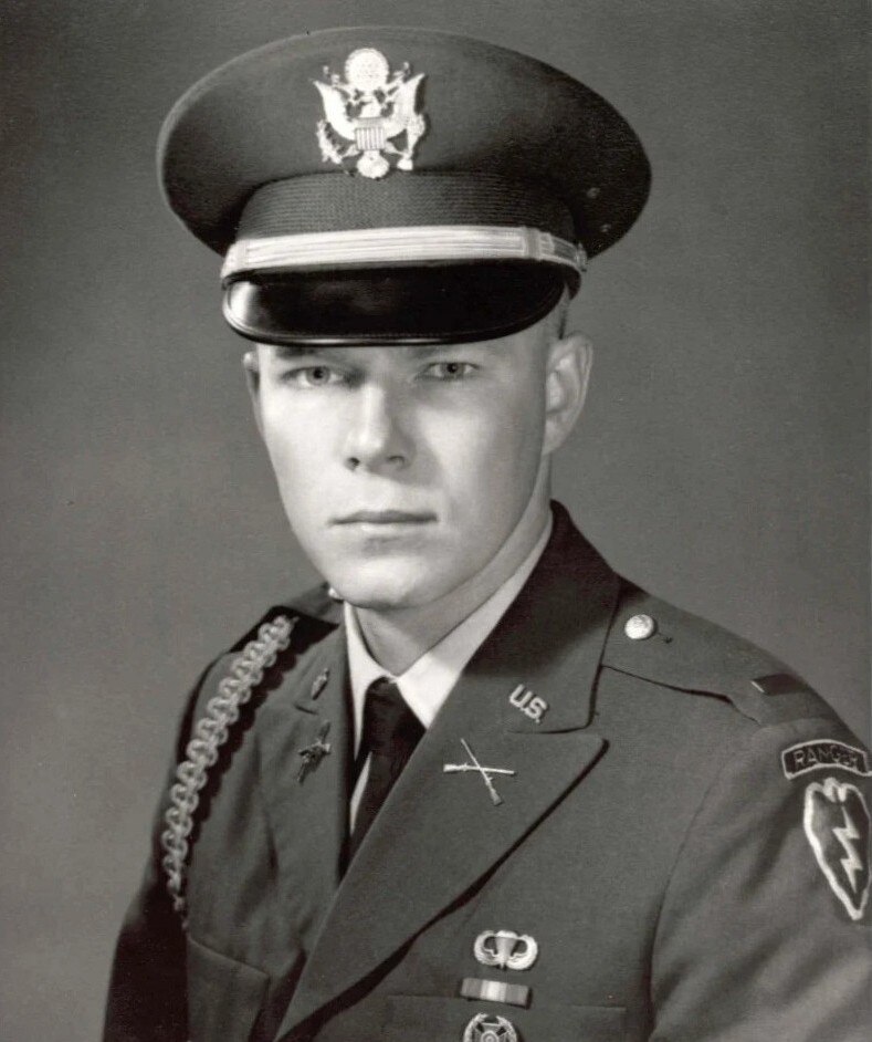 LEVITTOWN VETERANS MEMORIAL WALL PHOTO