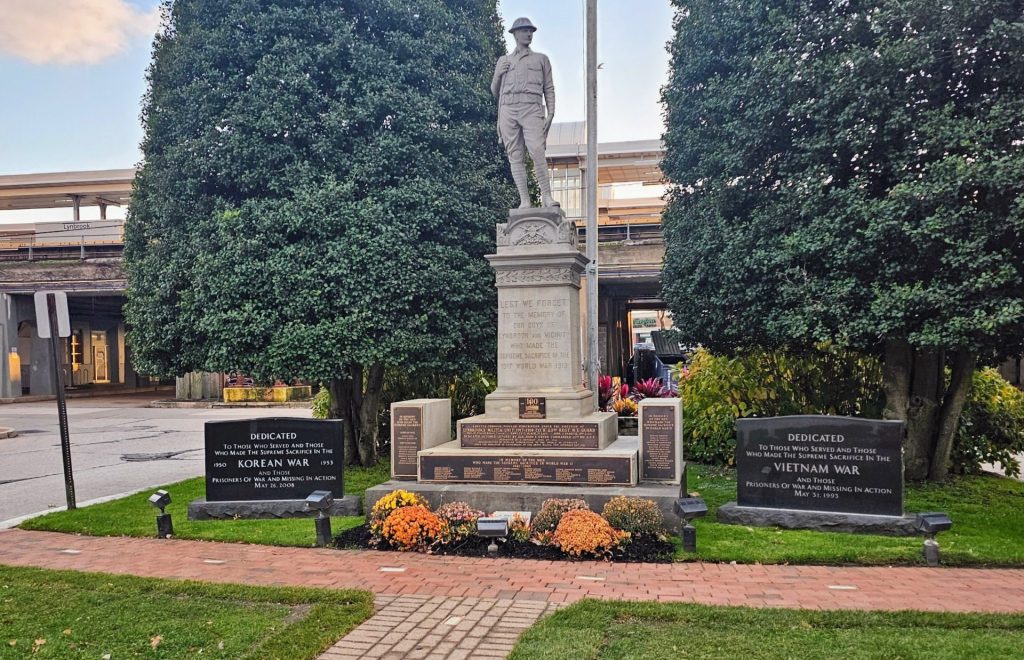 LYNBROOK WAR VETERANS MEMORIAL