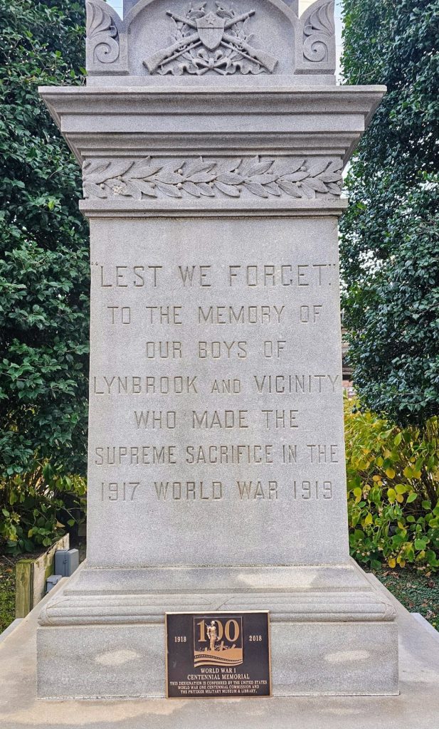 LYNBROOK AND VICINITY WORLD WAR SUPREME SACRIFICE MEMORIAL STONE