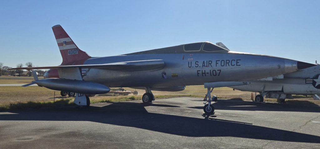REPUBLIC F-105 “THUNDERCHIEF” WAR MEMORIAL