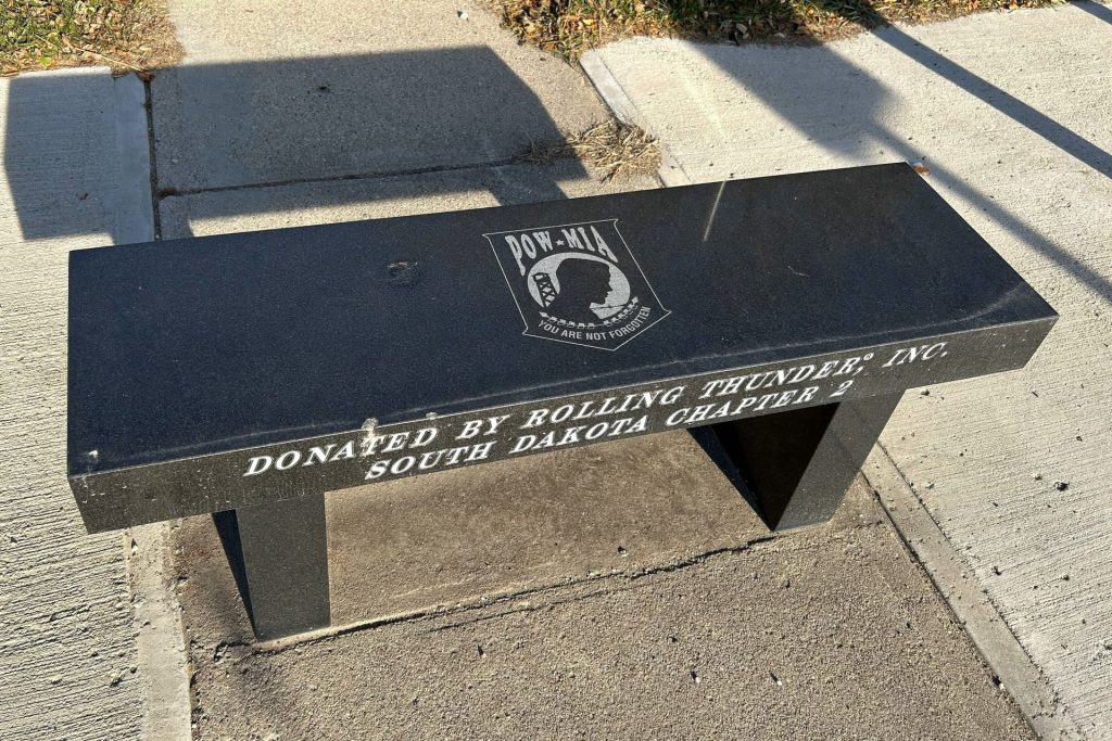 ROLLING THUNDER SOUTH DAKOTA CHAPTER 2 WAR MEMORIAL BENCH