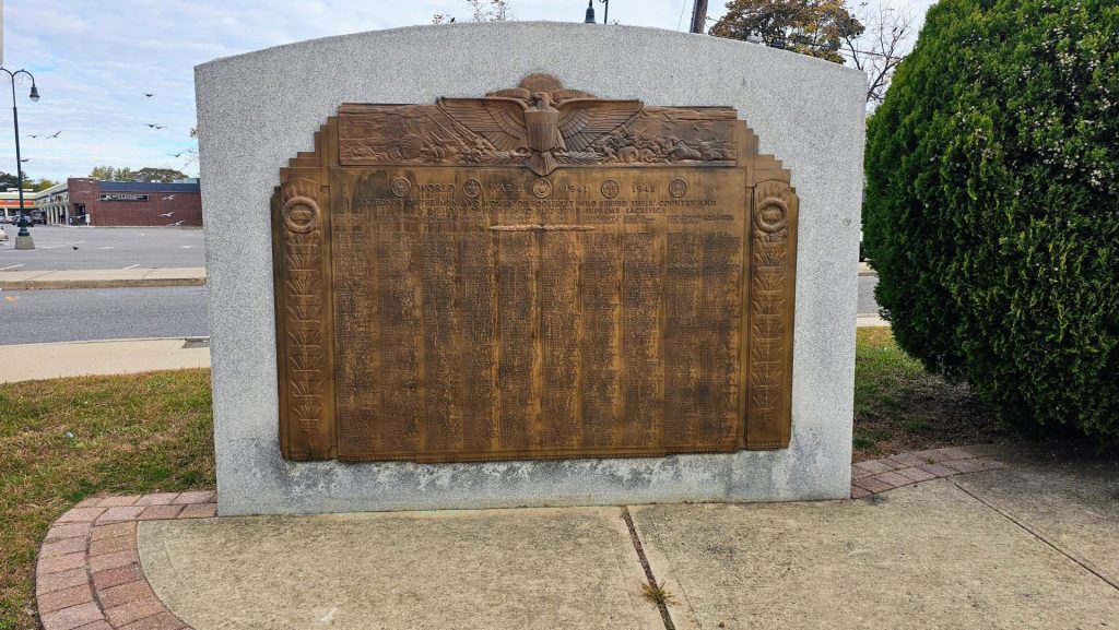 ROOSEVELT WORLD WAR II MEMORIAL