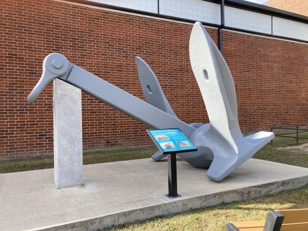 STANDARD U.S. NAVY STOCKLESS ANCHOR MEMORIAL