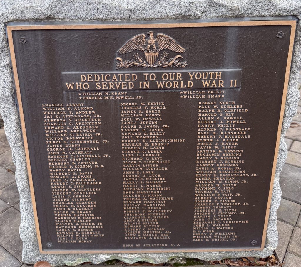 STRATFORD WORLD WAR II MEMORIAL PLAQUE
