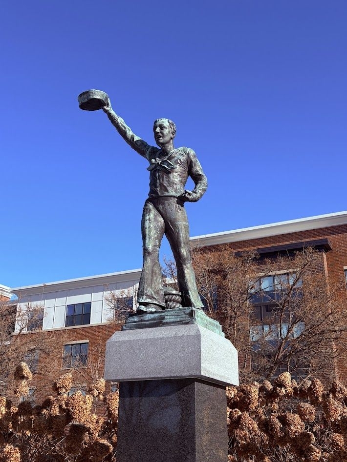 THE SPIRIT OF THE AMERICAN NAVY WAR MEMORIAL