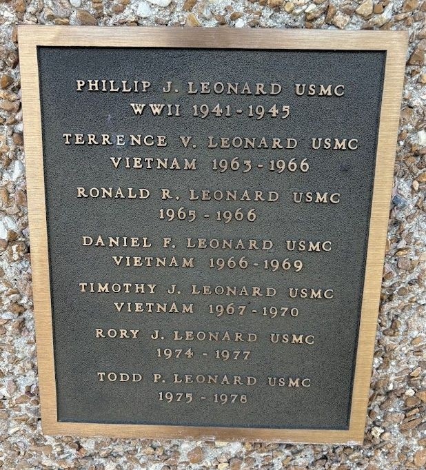 THE VETERAN’S MEMORIAL PLAQUE D