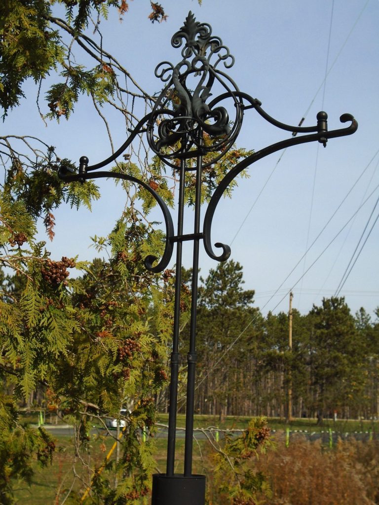THIS SIMPLE CROSS WORLD WAR MEMORIAL