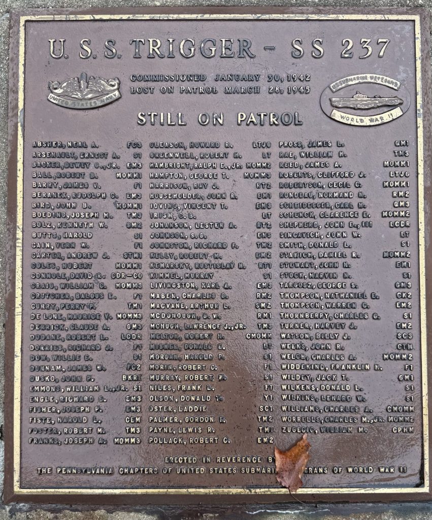 U.S.S. TRIGGER-SS 237 WAR MEMORIAL PLAQUE