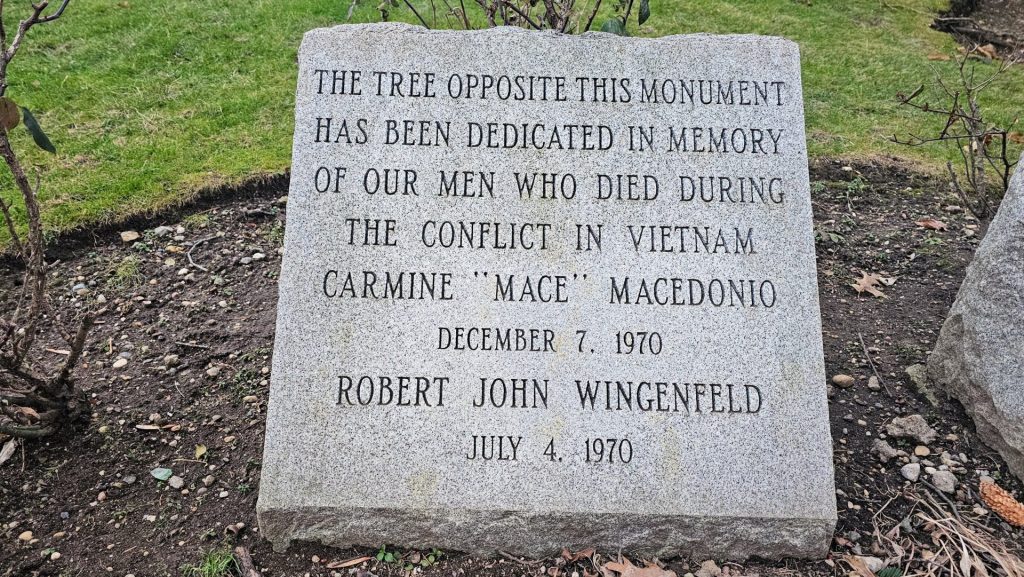 VIETNAM WAR VETERANS MEMORIAL TREE STONE A