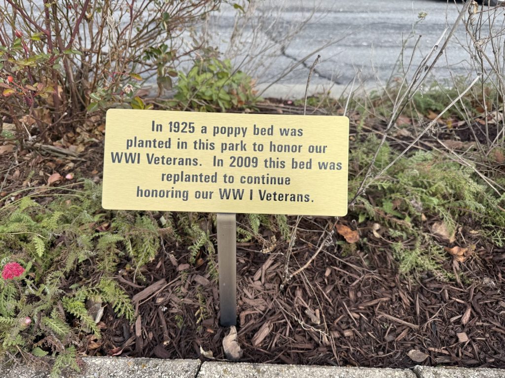 WWI VETERANS POPPY BED MEMORIAL