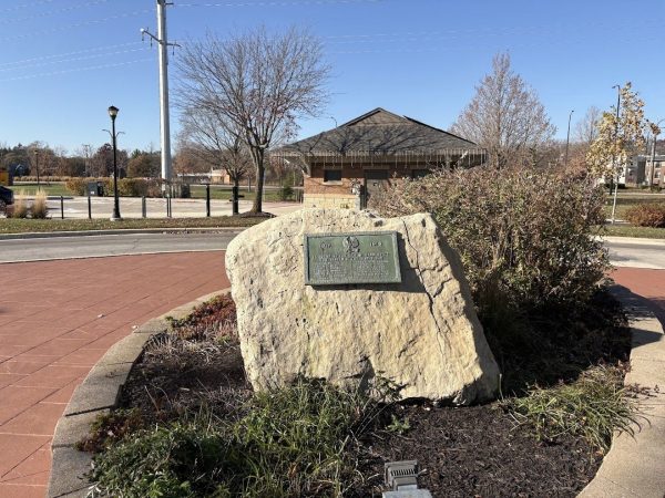WARRENVILLE WORLD WAR MEMORIAL