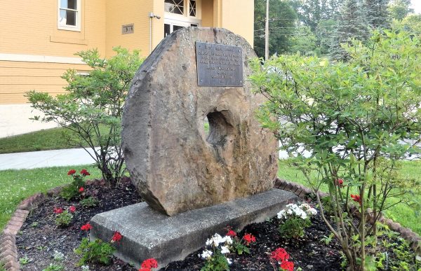 AMERICAN LEGION POST NO. 1414 DUTY HONOR COUNTRY MEMORIAL