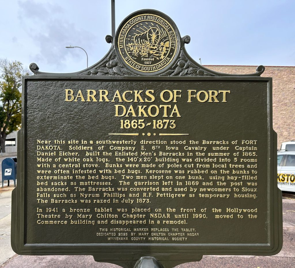 BARRACKS OF FOR DAKOTA MEMORIAL MARKER