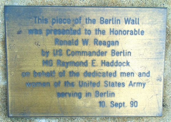 BERLIN WALL MEMORIAL PLAQUE