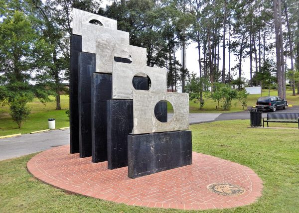 CITY OF LUCEDALE VETERAN’S MEMORIAL BACK