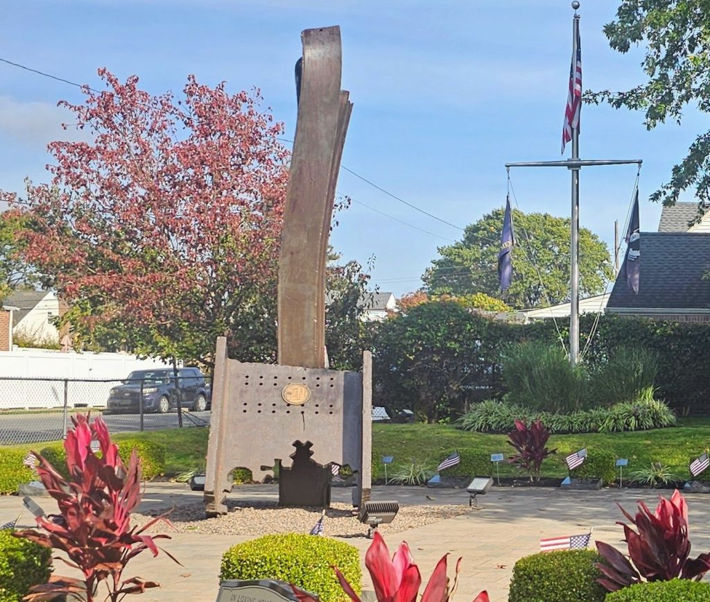 FRANKLIN SQUARE WTC STEEL BEAM SEPTEMBER 11, 2001 MEMORIAL