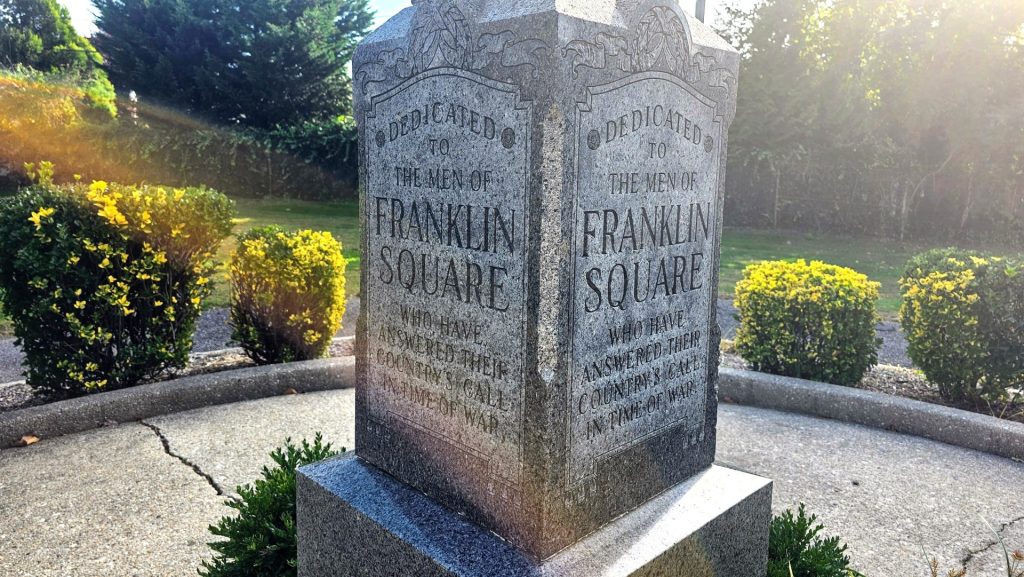 FRANKLIN SQUARE WAR VETERANS MEMORIAL CLOSE-UP