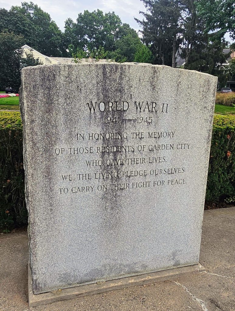 GARDEN CITY WORLD WAR II SUPREME SACRIFICE MEMORIAL